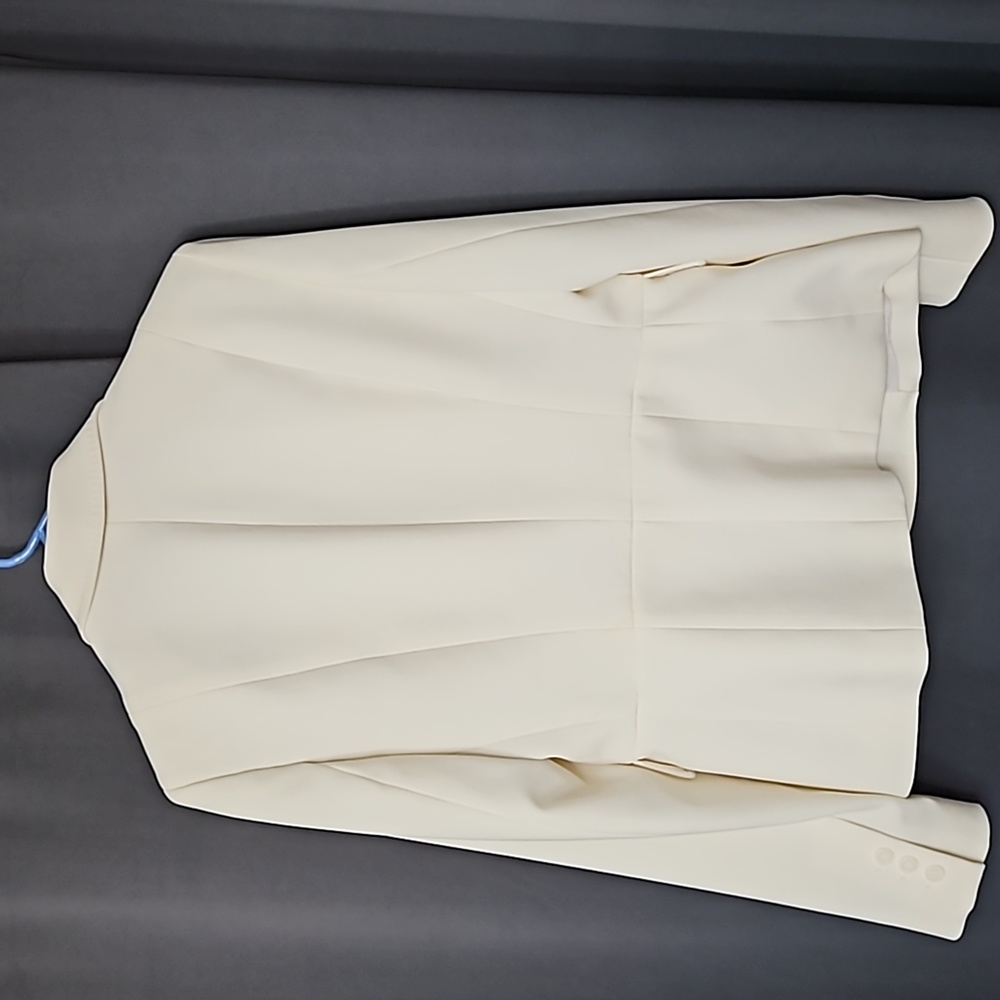 Anne Klien off white size 8 suit coat - Picture 2 of 12